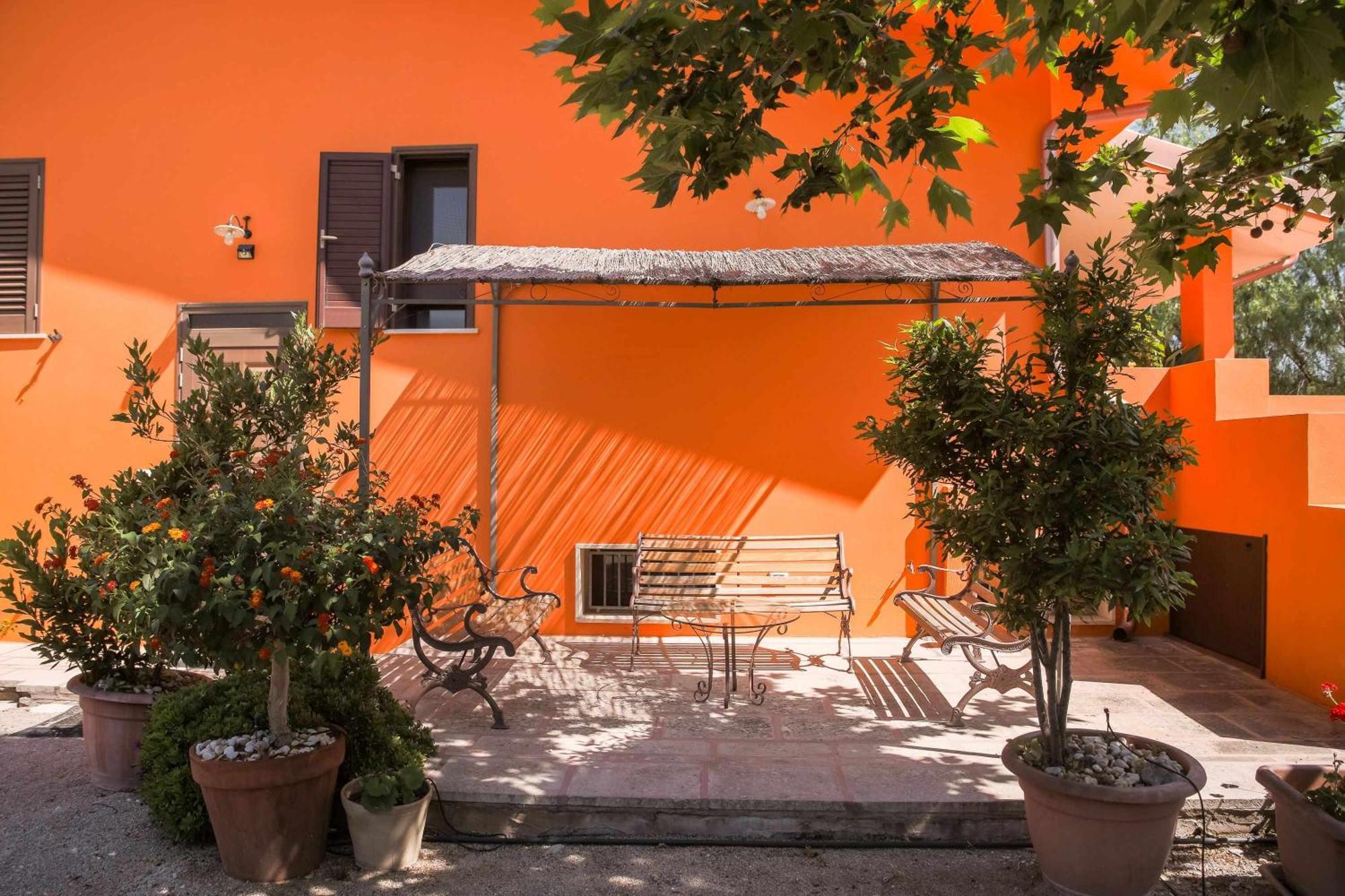 Villa Claudia By Vivimy Parabita Eksteriør bilde