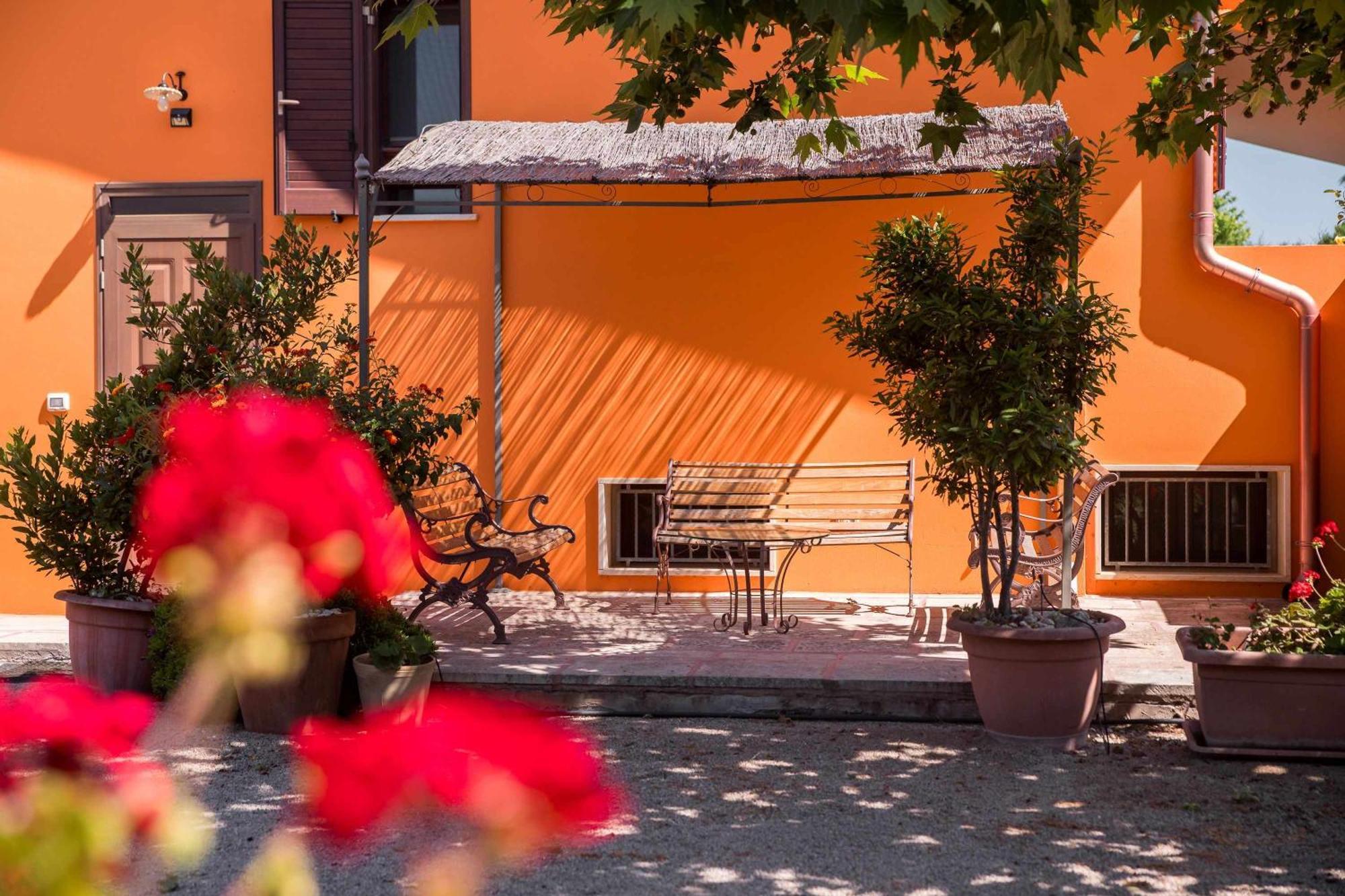 Villa Claudia By Vivimy Parabita Eksteriør bilde