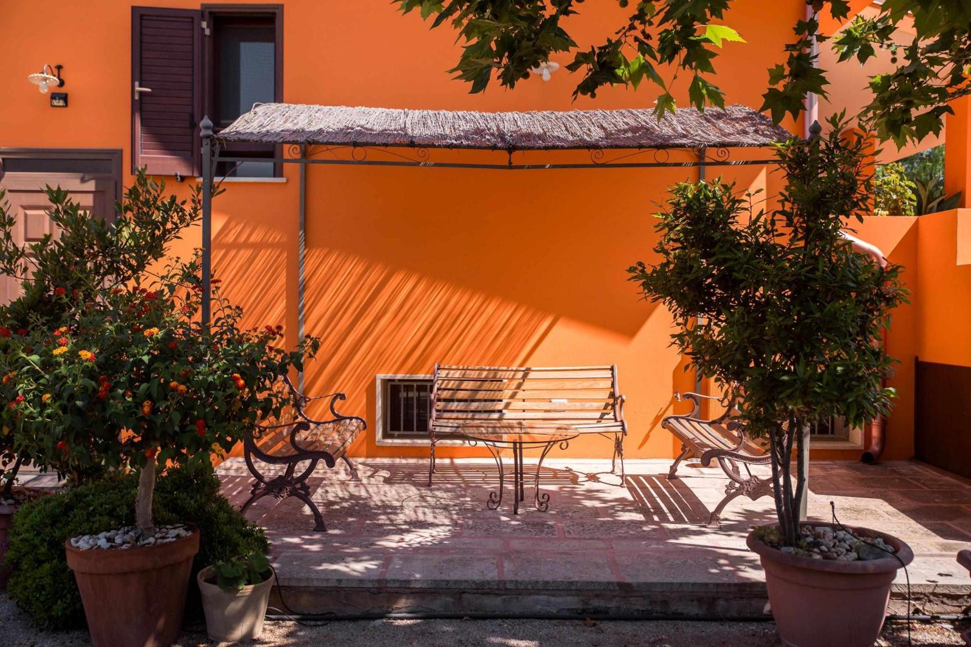 Villa Claudia By Vivimy Parabita Eksteriør bilde