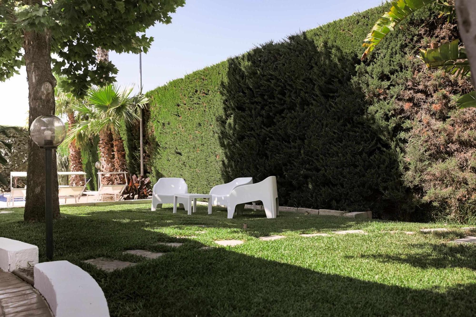 Villa Claudia By Vivimy Parabita Eksteriør bilde